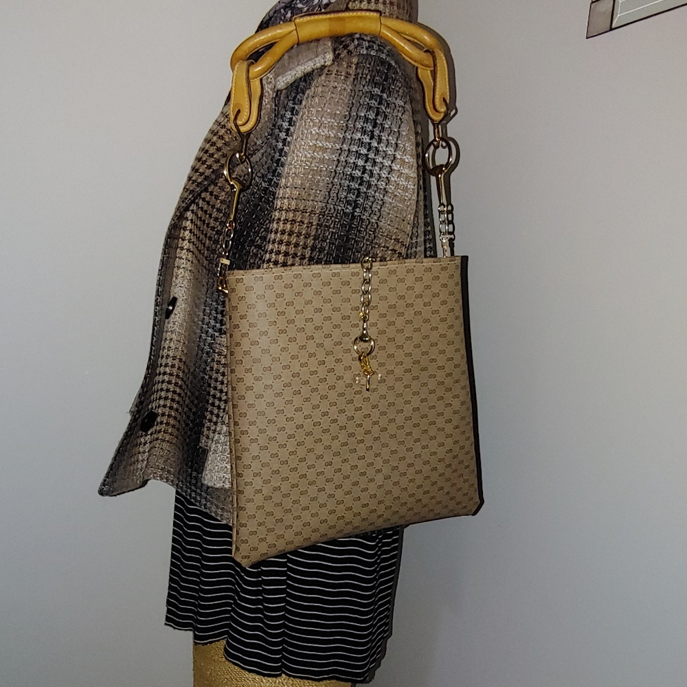 Authentic canvas tote - Picture 3 of 13